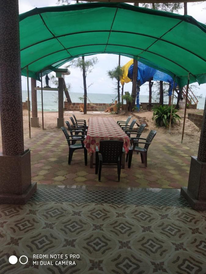 Sam & San Beach Resort Vengurla Bagian luar foto