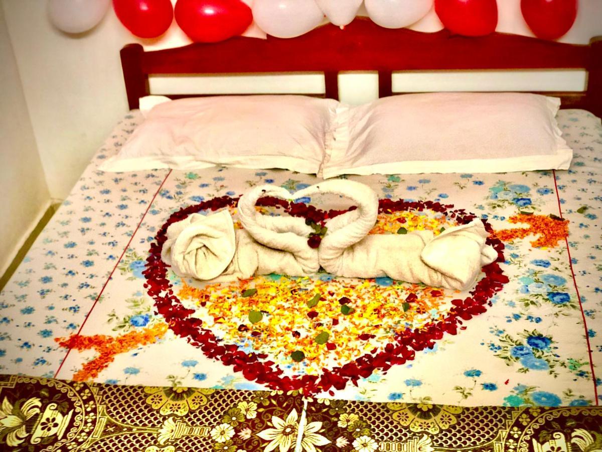 Sam & San Beach Resort Vengurla Bagian luar foto